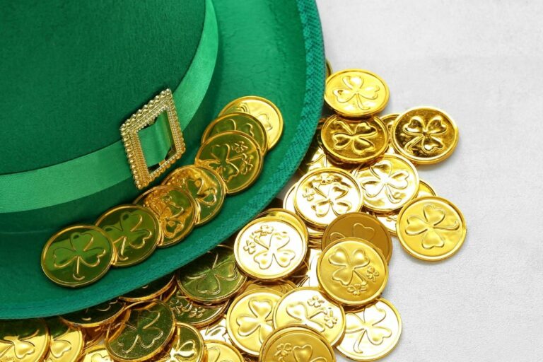 Green hat with hold shamrock coins